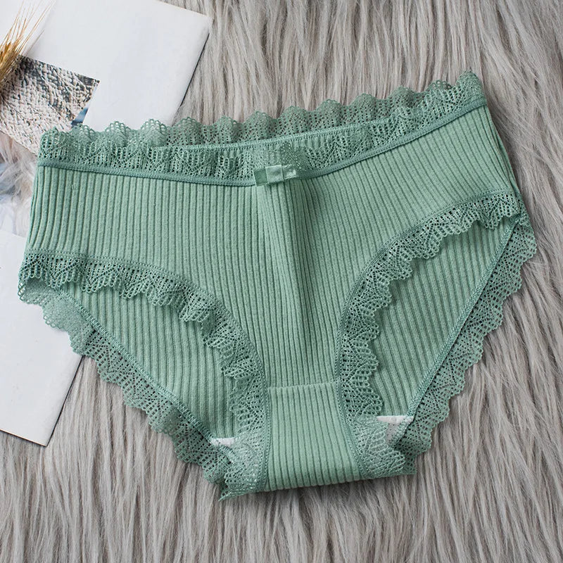 4pcs Women's Lace Bikini Panties – Comfy Breathable Mid-Rise Cotton Underwear