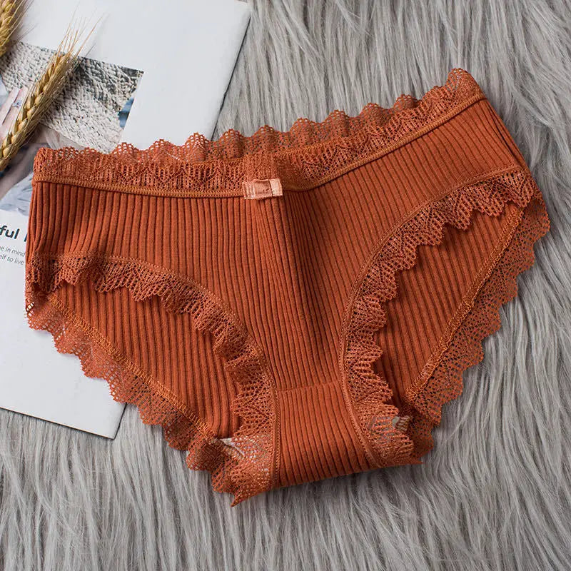 4pcs Women's Lace Bikini Panties – Comfy Breathable Mid-Rise Cotton Underwear
