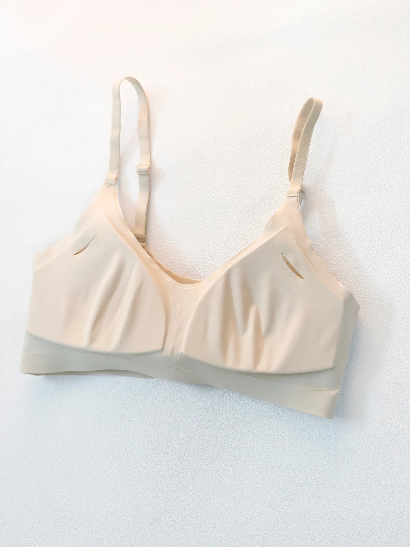 Seamless Wire-Free V-Neck Bra